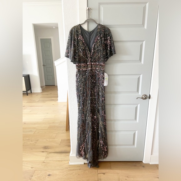 NWT Mac Duggal Cape Sleeve Embellished Gown 5439 - Picture 2 of 9